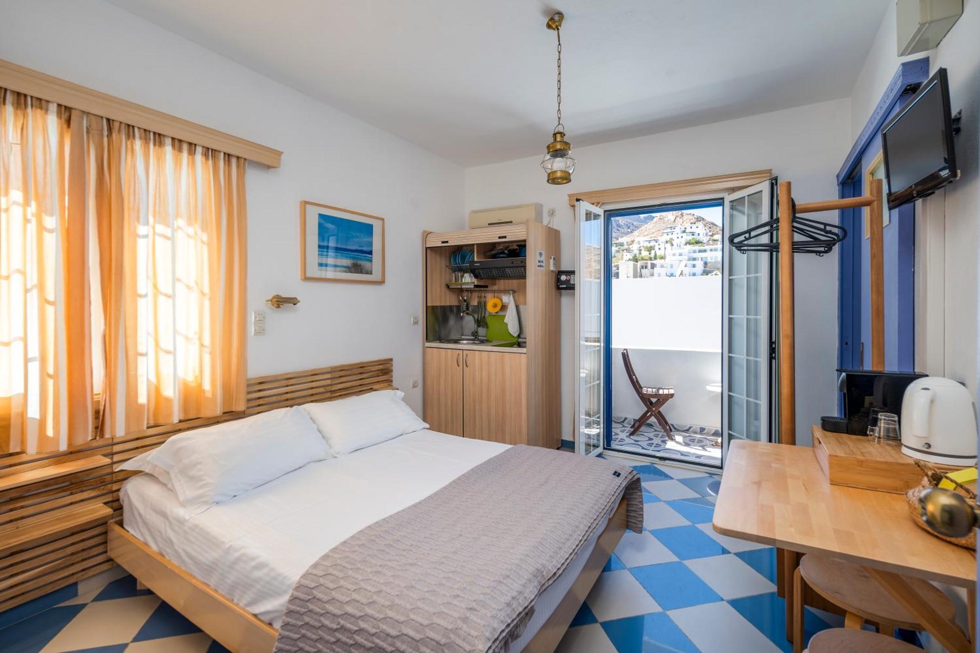 Bofor Studios & Rooms Livadakia Rom bilde