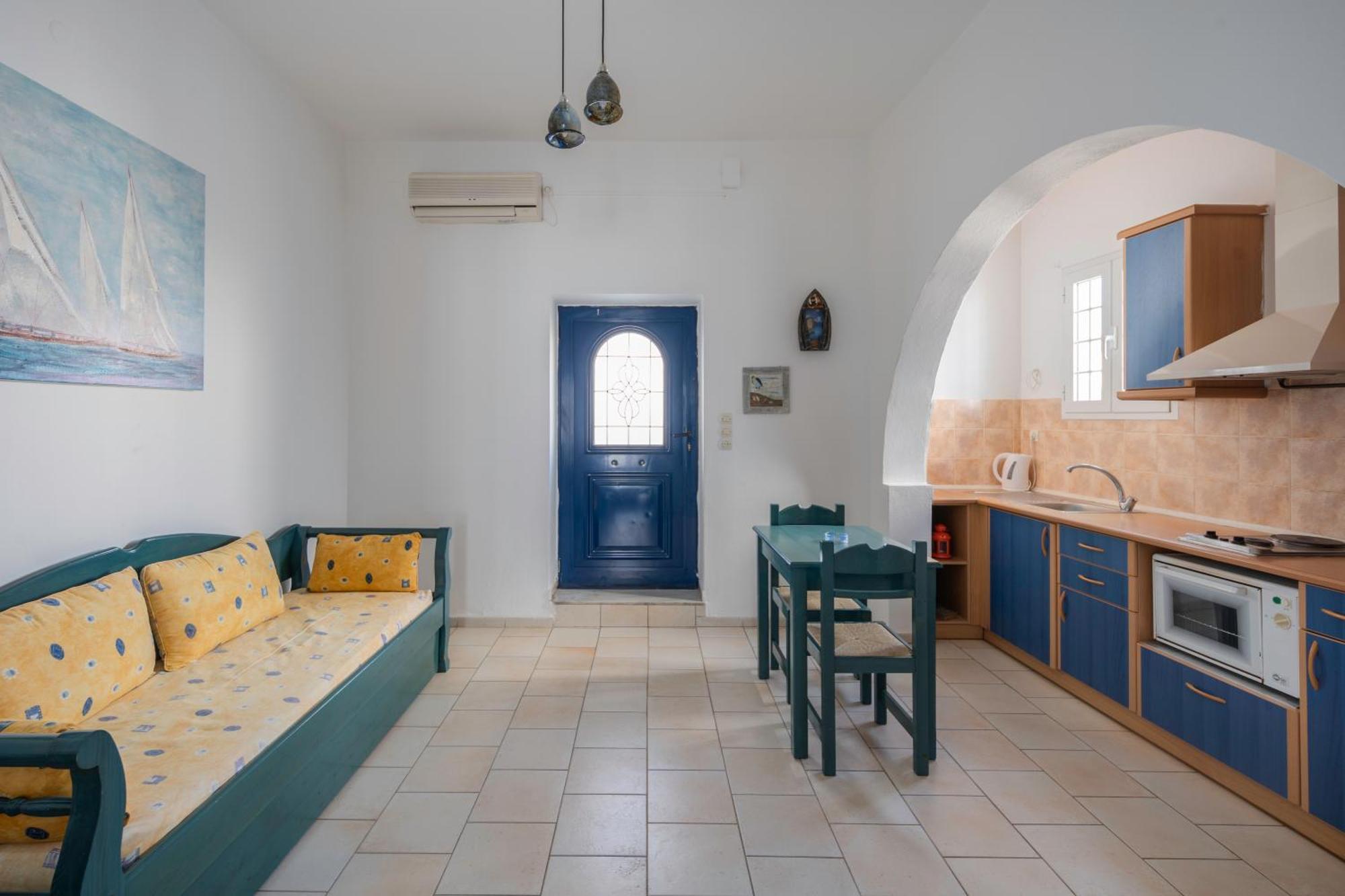 Bofor Studios & Rooms Livadakia Rom bilde